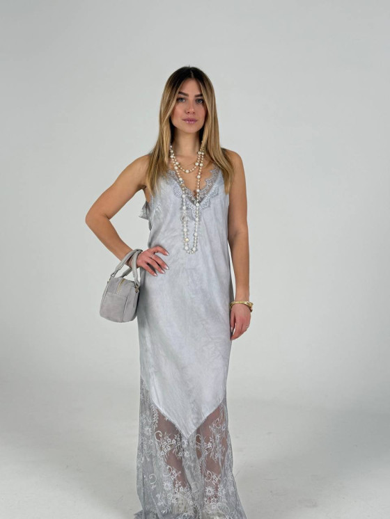 Abito lungo con pizzo