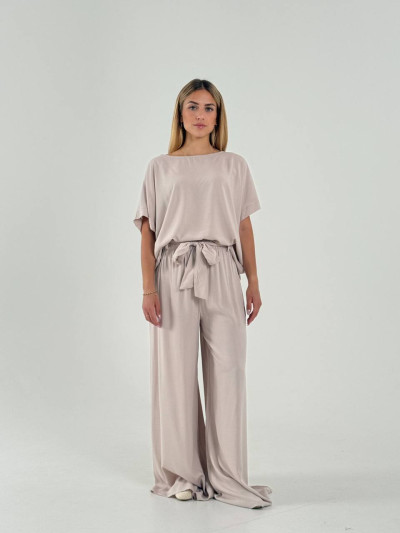 Set coordinato blusa e pantaloni