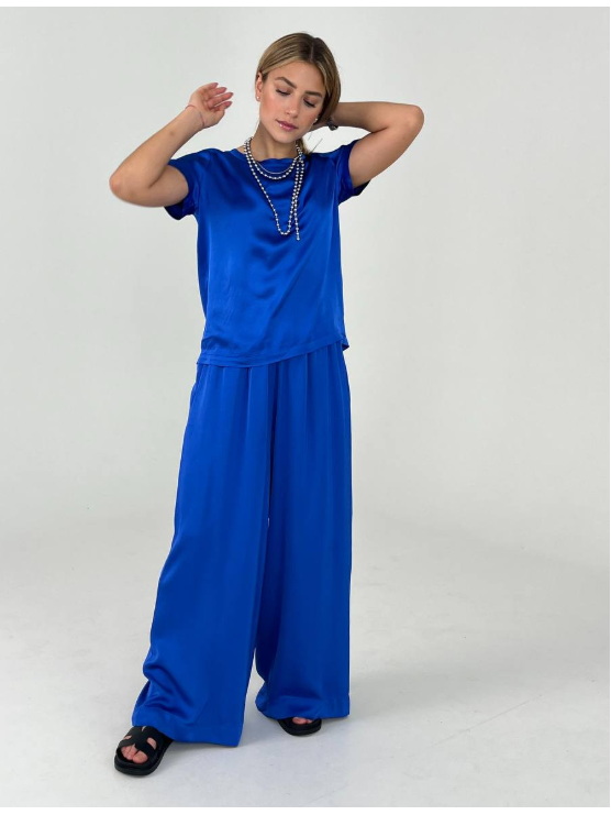 Pantaloni dritti