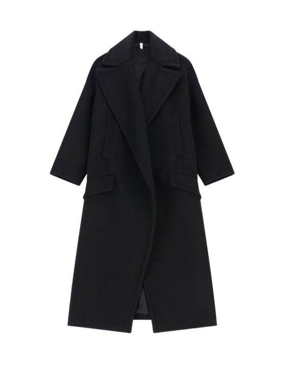 Oversize coat with classic lapel