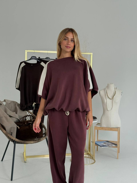 Jogger Pants with Side Stripes