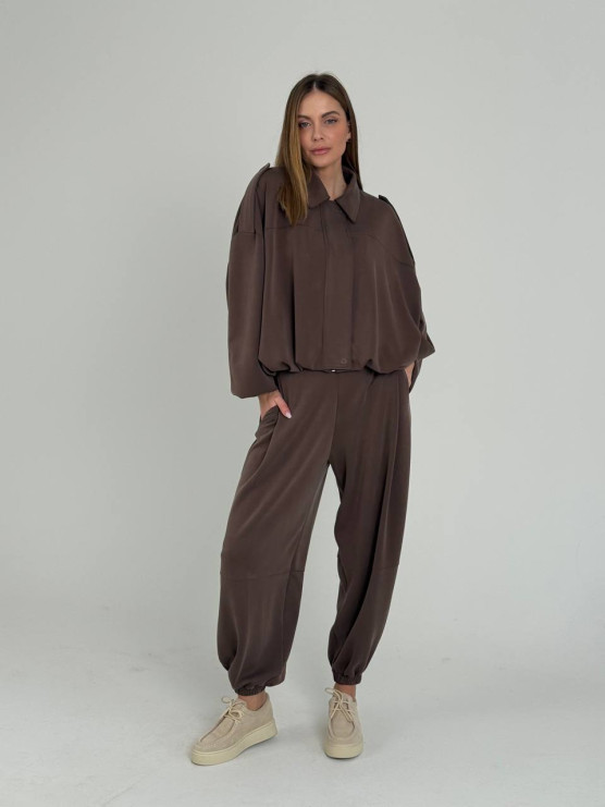 Soft trousers with elasticated hem