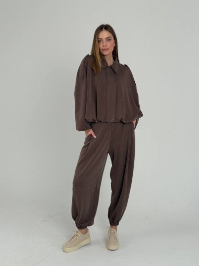 Soft trousers with elasticated hem