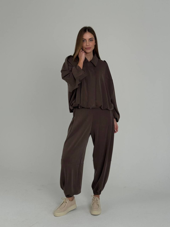 Soft trousers with elasticated hem