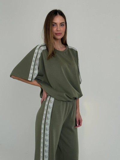Pantaloni morbidi con bande decorative