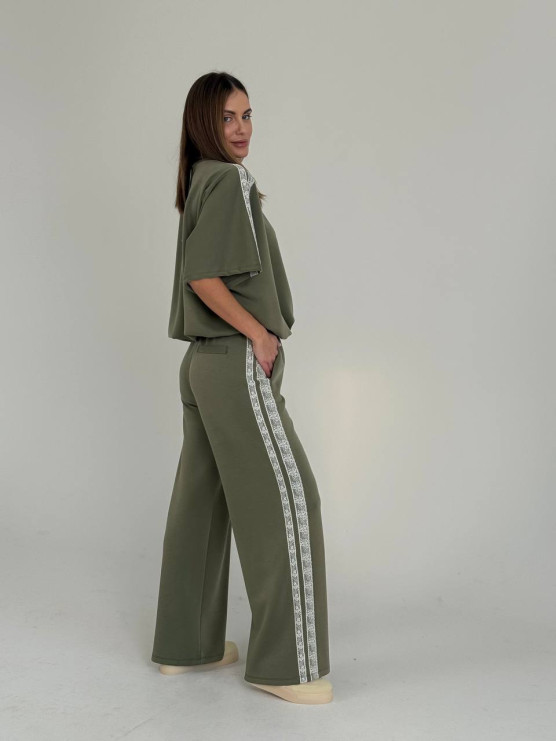 Pantaloni morbidi con bande decorative