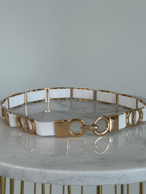 Elastic belt with metal rings