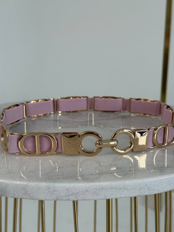 Elastic belt with metal rings