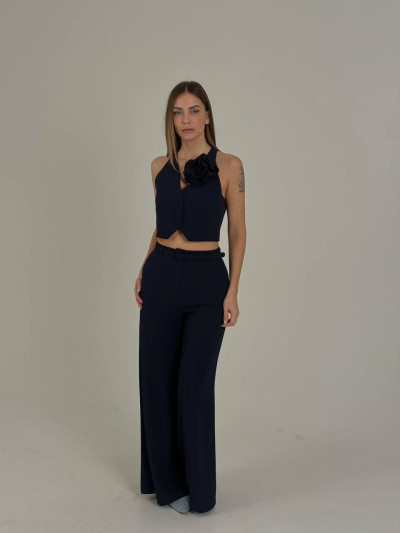 Wide-leg tailored trousers