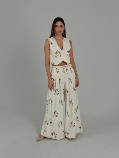 Floral embroidery trousers