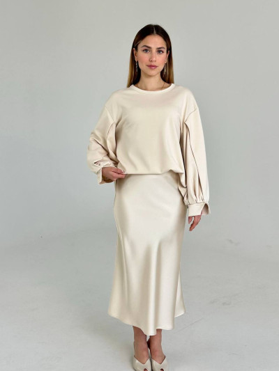 Fluid midi skirt