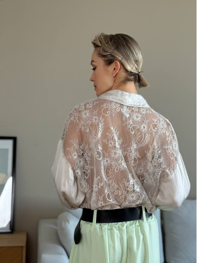 Camicia satin con inserto in pizzo
