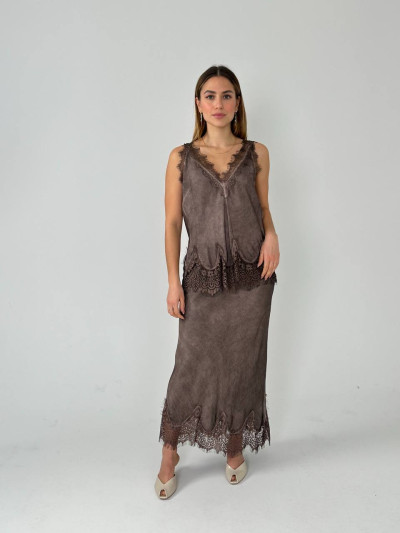 Top in viscosa con pizzo elegante