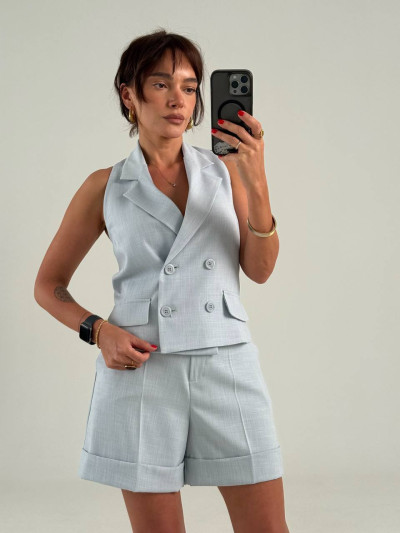 Short tailored double-breasted vest