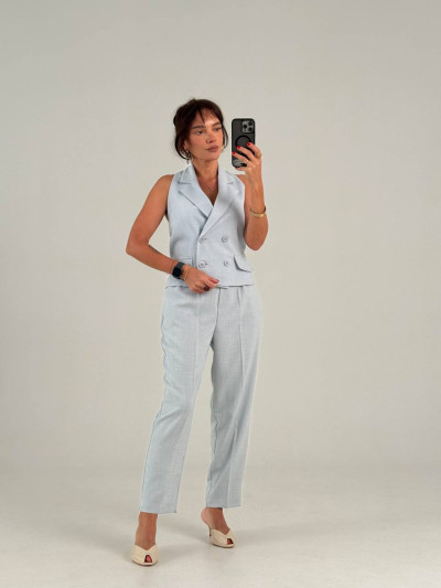 Short tailored double-breasted vest
