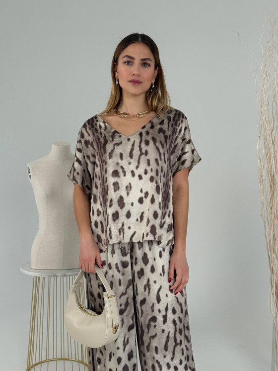 Soft printed blouse
