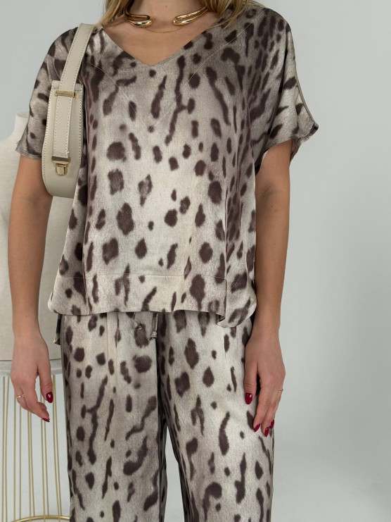 Soft printed trousers