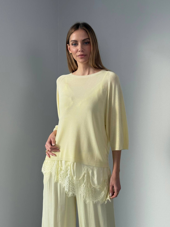 Minimal soft pullover