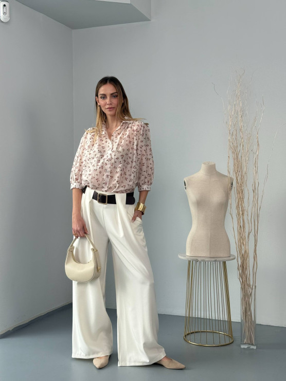 Pantaloni palazzo con cintura