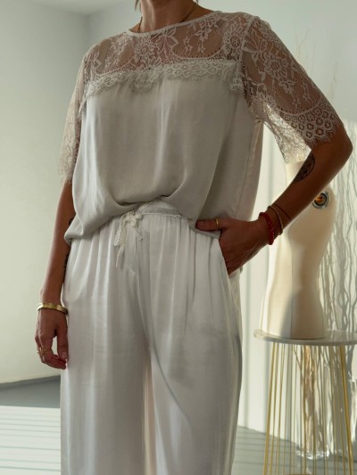 Blusa in viscosa con pizzo