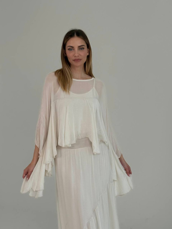 Flowing silk blend blouse with ruffle