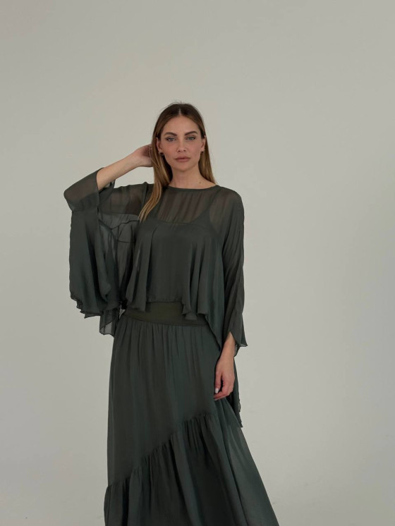 Flowing silk blend blouse with ruffle
