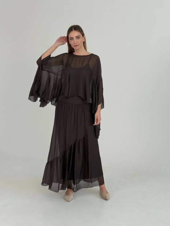 Flowing silk blend skirt with ruffle