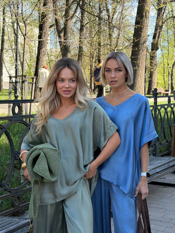 AV Blouse