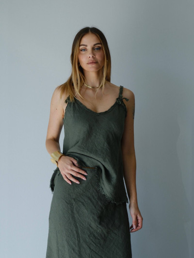 Top in lino sfrangiato