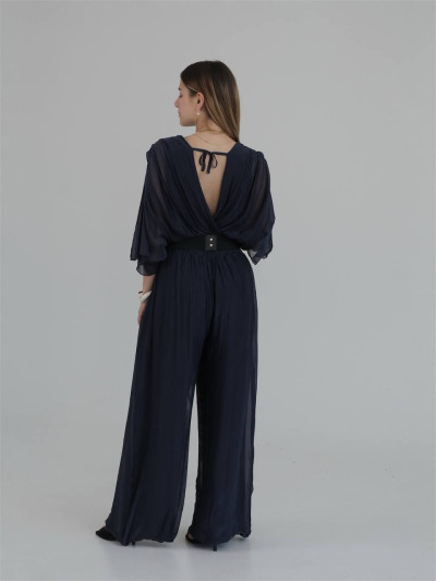 Tuta fluida elegante in seta