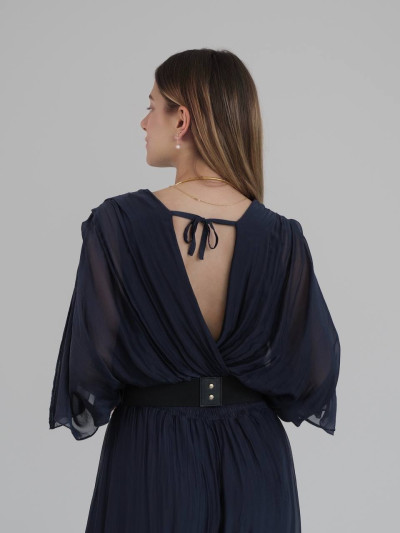 Tuta fluida elegante in seta