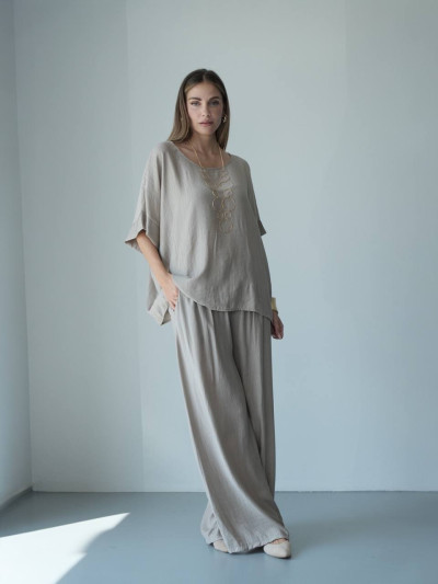 Set blusa oversize e pantaloni palazzo in viscosa
