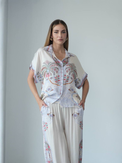 Set blusa e pantaloni in seta
