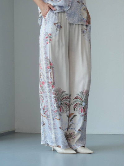 Set blusa e pantaloni in seta