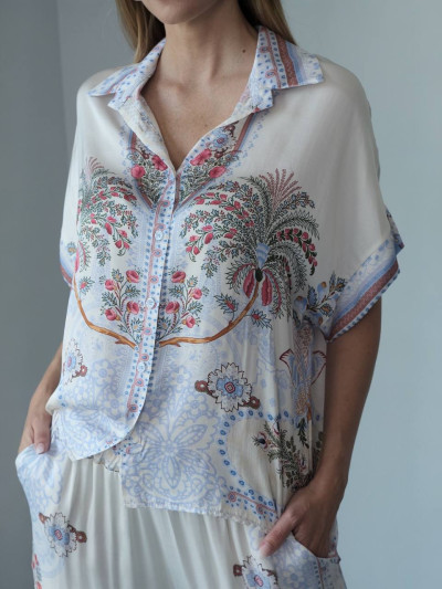 Set blusa e pantaloni in seta