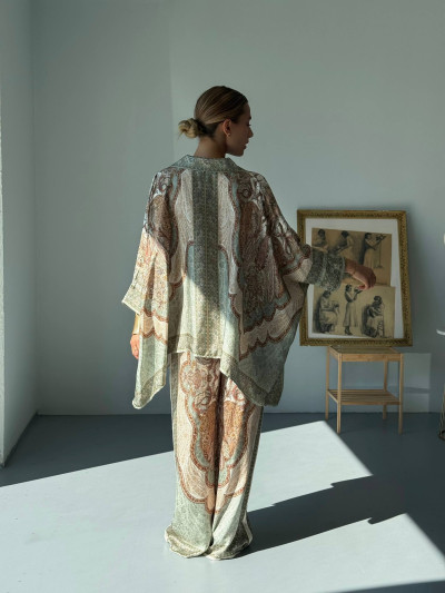 Silk Blend Set with Arabesque Print