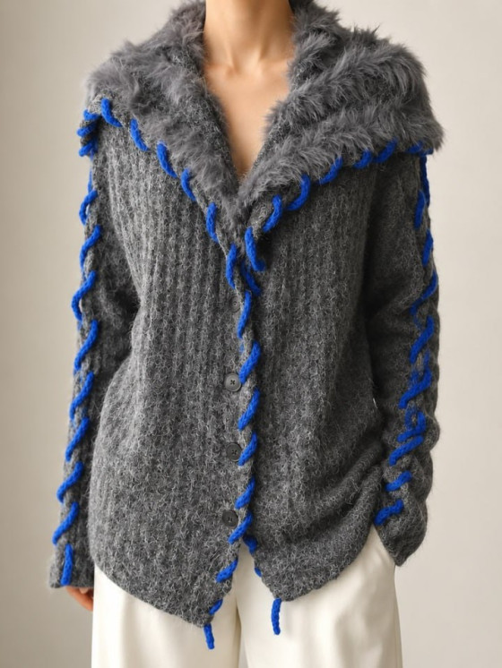 Oversized cardigan with faux fur collar