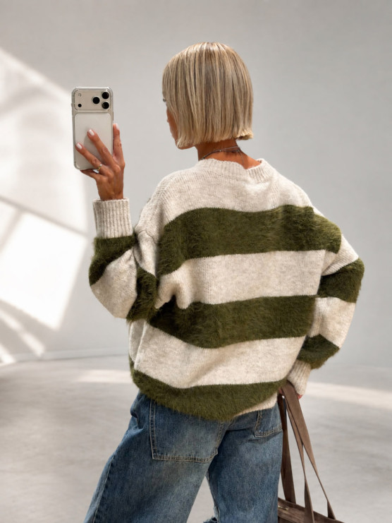 Pullover oversize a righe