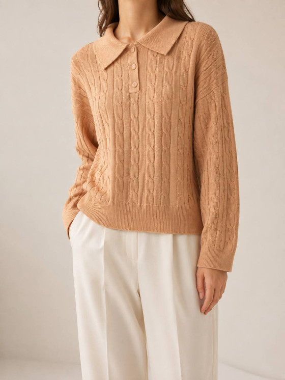 Pullover con colletto e lavorazione a trecce