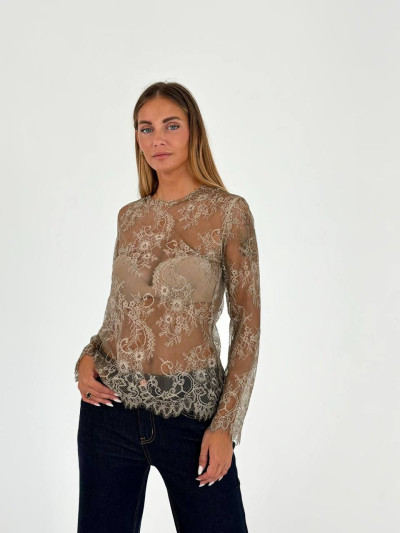 Floral lace longsleeve