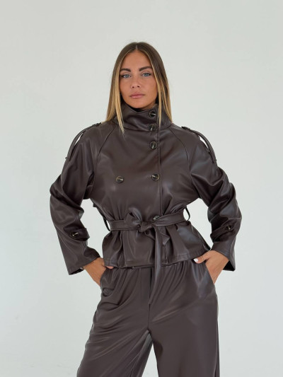 Giacca in ecopelle con cintura