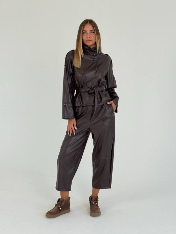 Pantaloni dritti in ecopelle