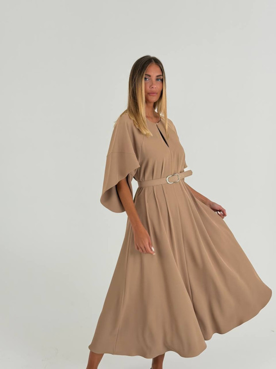 Abito midi fluido con cintura
