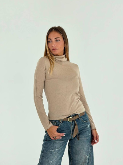 Maglia dolcevita a maniche lunghe