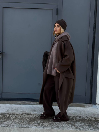 Cappotto oversize con rever classico