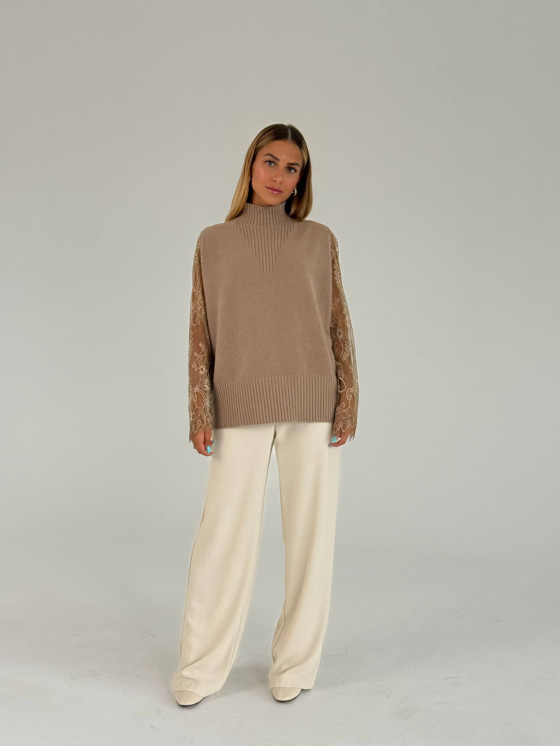 Gilet oversize con collo alto