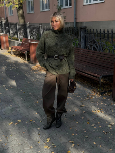 Oversized cardigan with toggle buttons