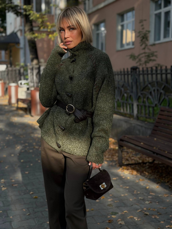 Cardigan oversize con alamari