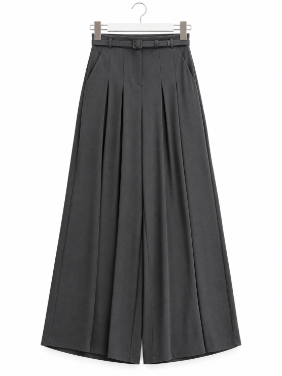 Pantaloni ampi con pieghe decorative