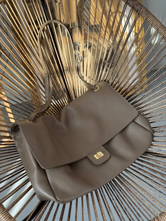 Grained genuine leather shoulder bag